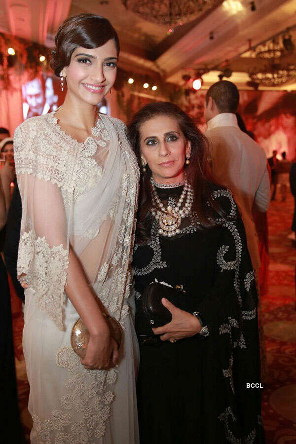 Sonam, Arjun @ fashion event