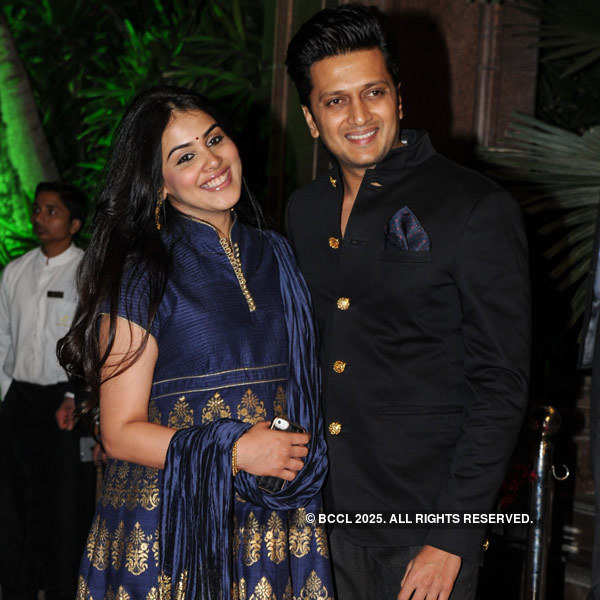 Riteish Deshmukh And Genelia D Souza At Arpita Khan And Aayush Sharma S Wedding Reception Held At Taj Lands End In Mumbai On November 21 2014 Photogallery