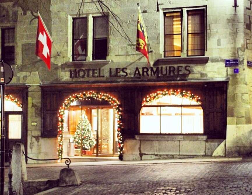 Hotel Les Armures 8370853979_96f94ff306_z