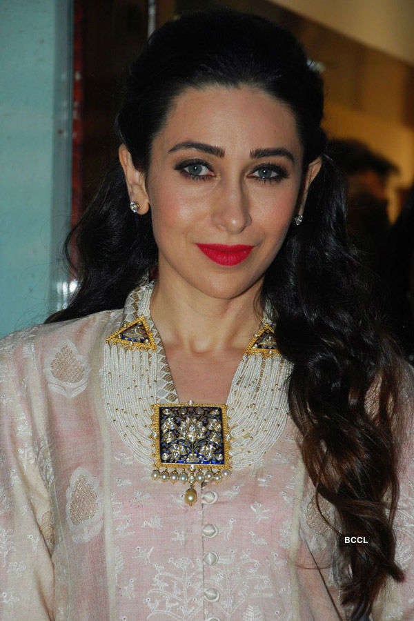 Karishma @ jewellery launch