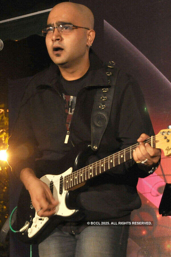 Party all night long