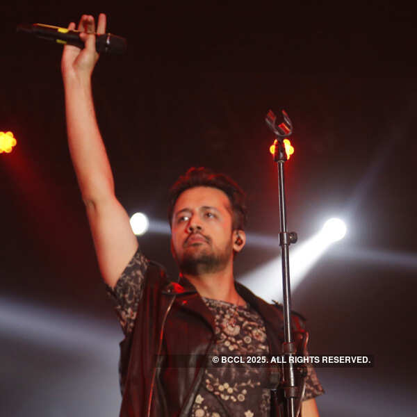 Atif, Arijit perform in capital
