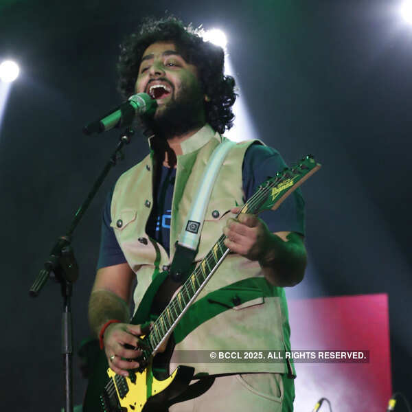 Atif, Arijit perform in capital