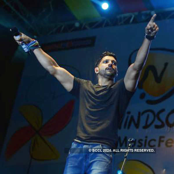 Farhan Akhtar rocks Windsong Music Festival