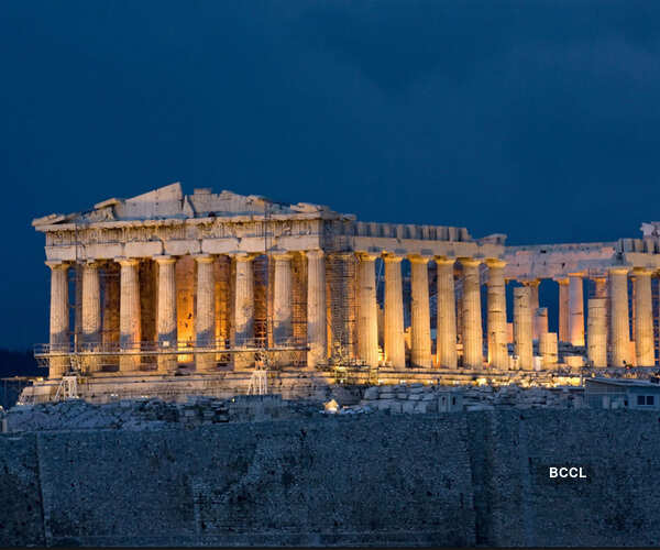 Famous landmarks turn suicide points