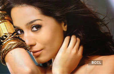 Amrita Rao's Portfolio Pics