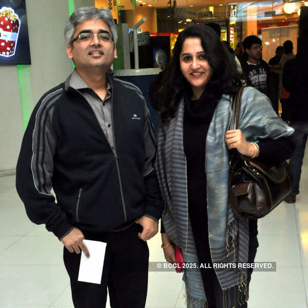 Khola Hawa: Premiere