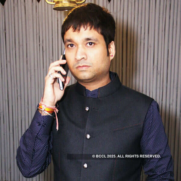 Enjoying on the electronic beats