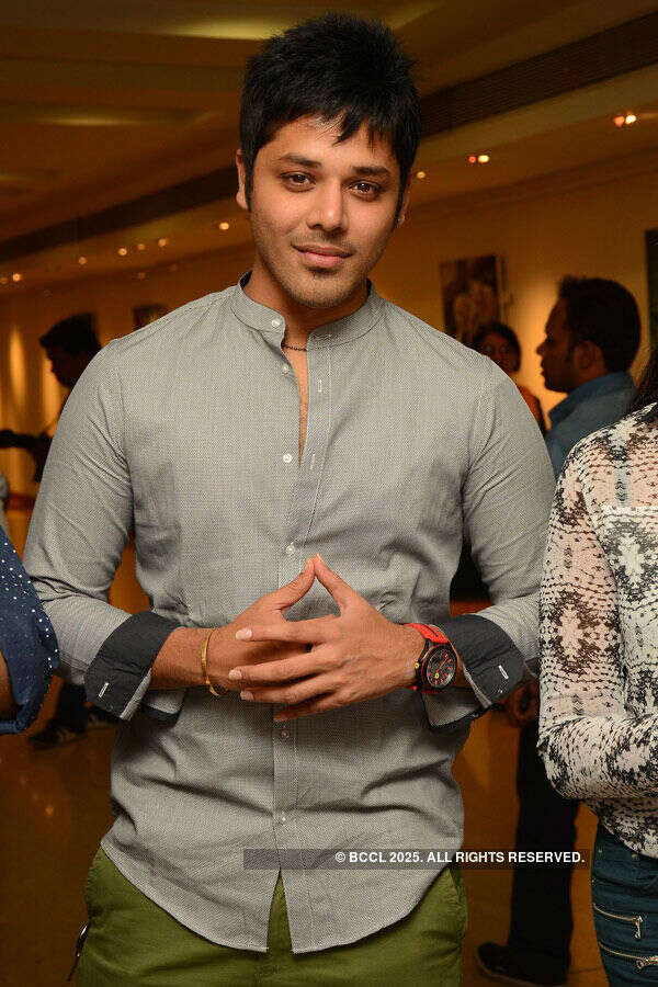 Art lovers @t Muse Art Gallery