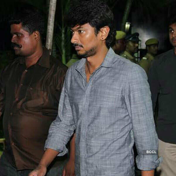 Celebs pay homage to K Balachander