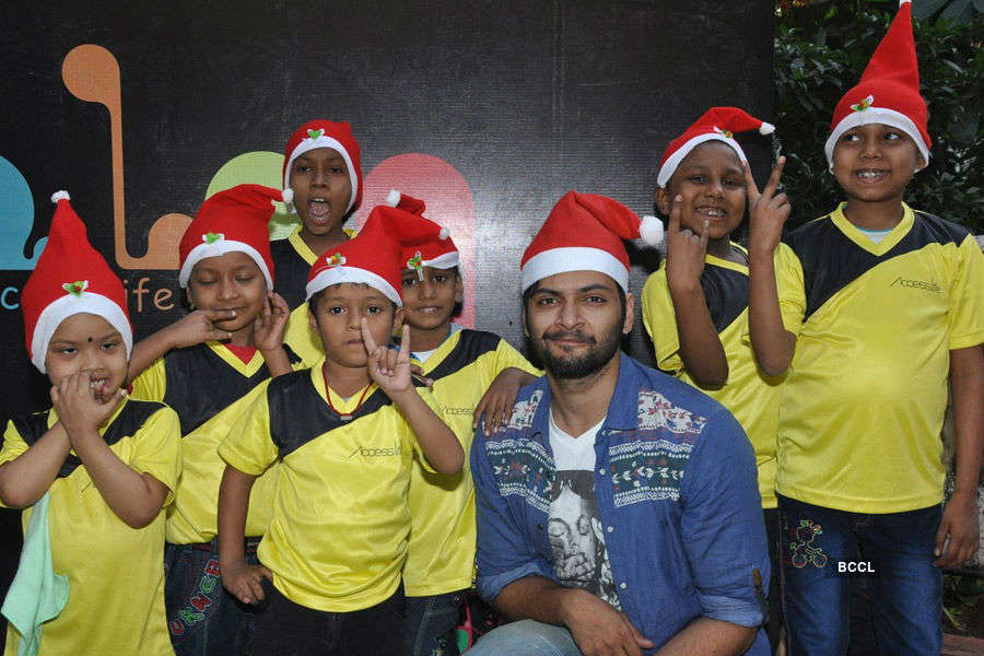 Ali's Christmas with NGO kids