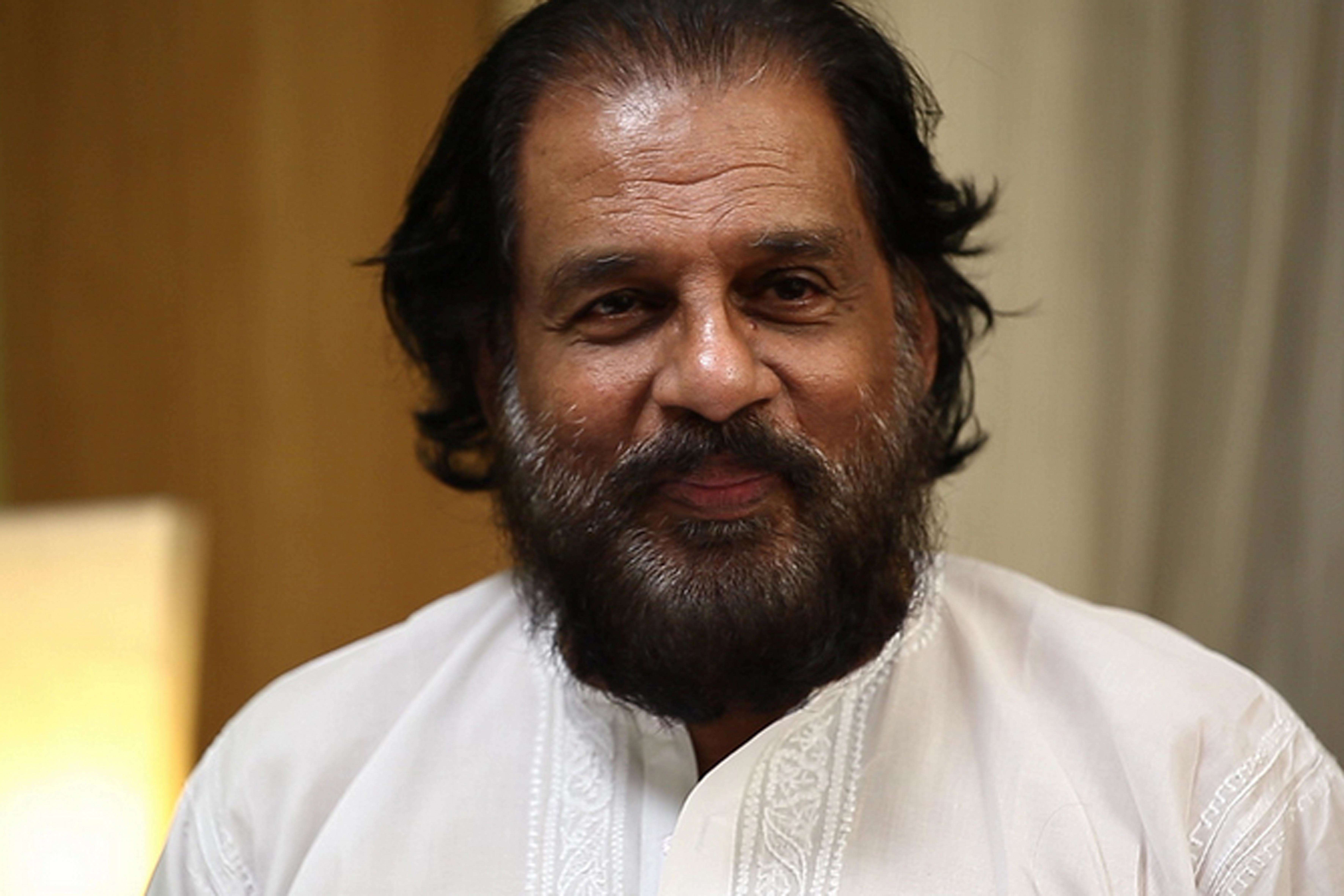 Yesudas' views on women in jeans create a flutter