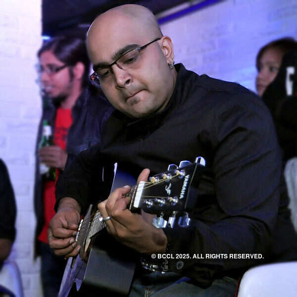 Live performance by Lakkhichhara