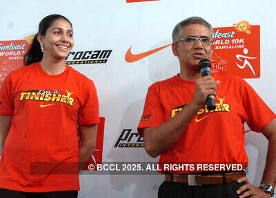 Sunfeast 10k press meet