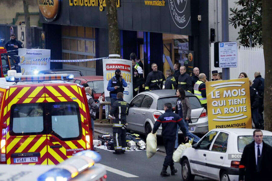 Fresh firing in Paris, two injured