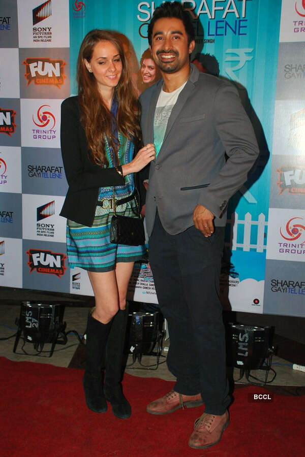 Sharafat Gayi Tel Lene: Premiere