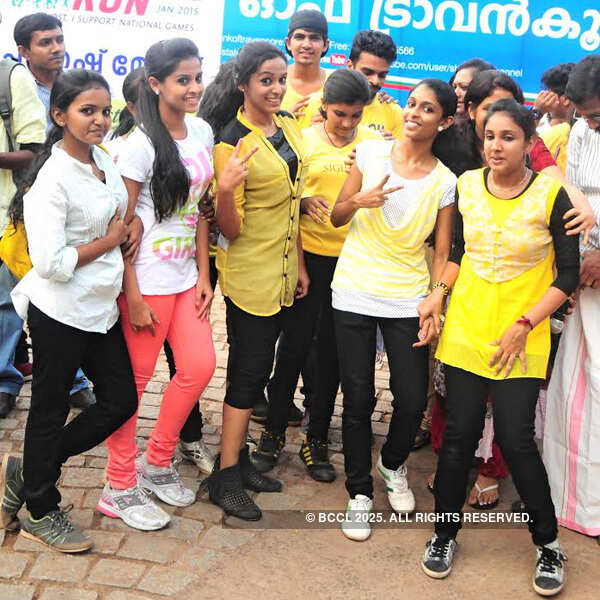 Actress Mahalakshmi dances with her college mates