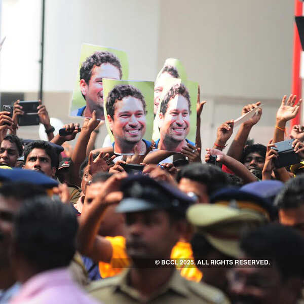 Sachin spotted at Trivandrum during Run Kerala Run campaign