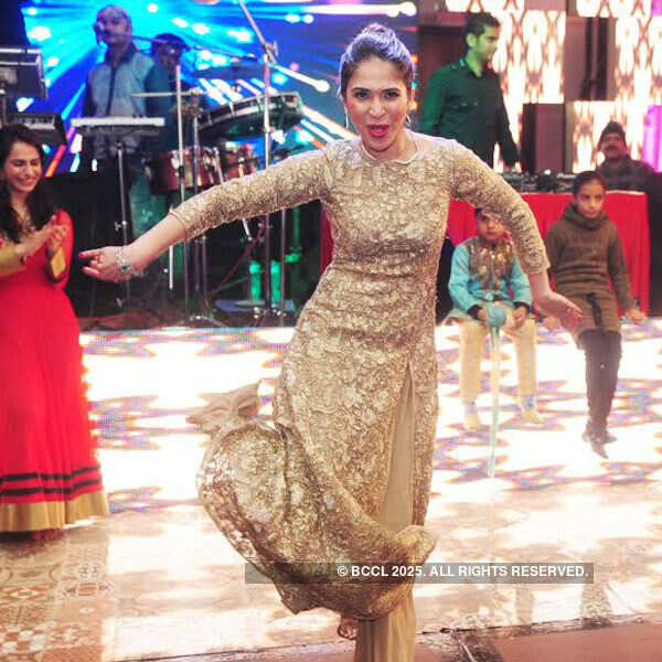 Himmanshoo-Amruta's cocktail party