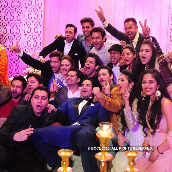 Himmanshoo-Amruta's cocktail party