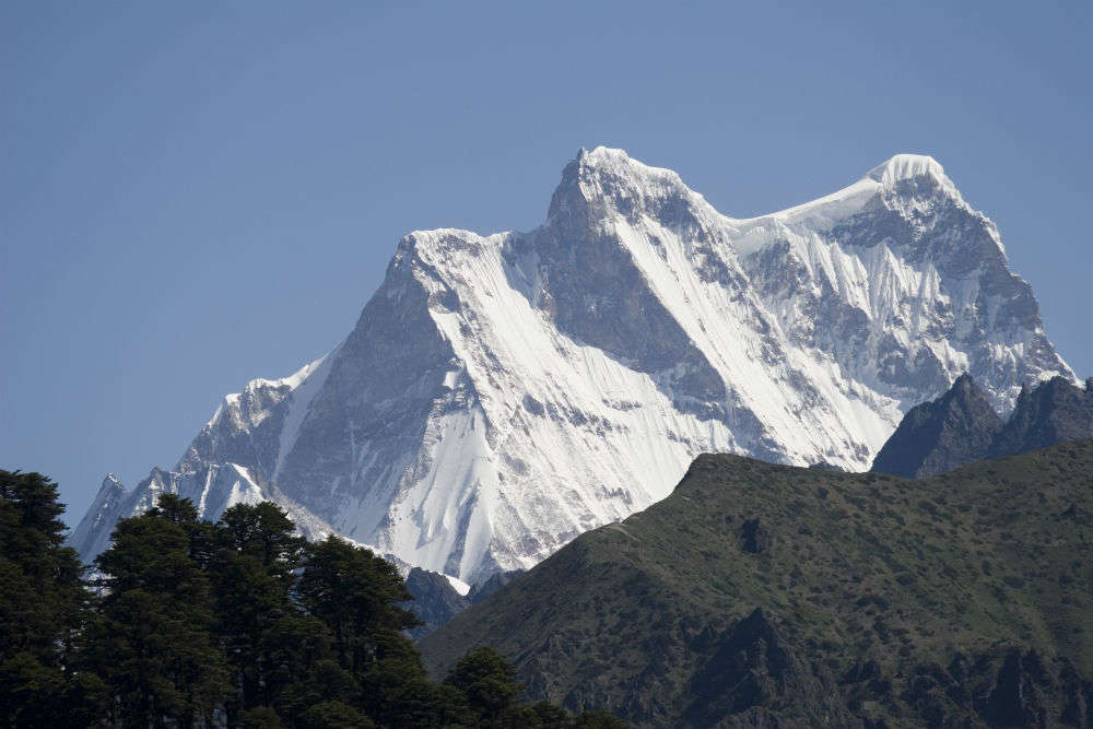 Highest Mountain In Bhutan | Gangkhar Puensum, The Highest Unclimbed  Mountain in the World | Times of India Travel
