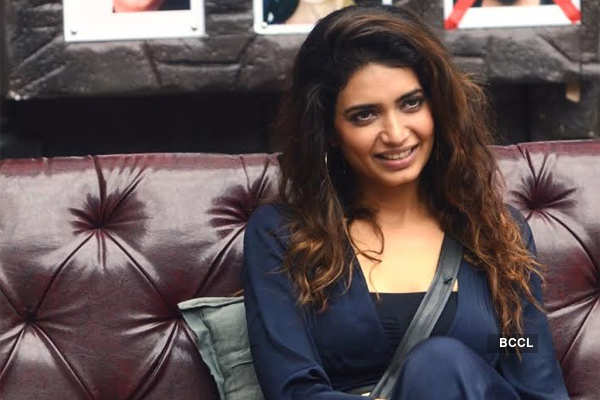 Bigg Boss 8: Karishma Tanna's controversies