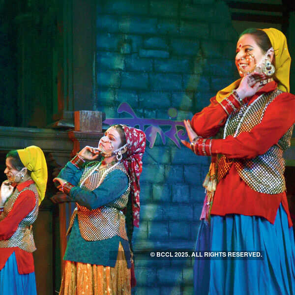 Dances of the world enthrall Bhopal