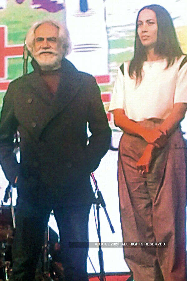 Voting goes fashionable