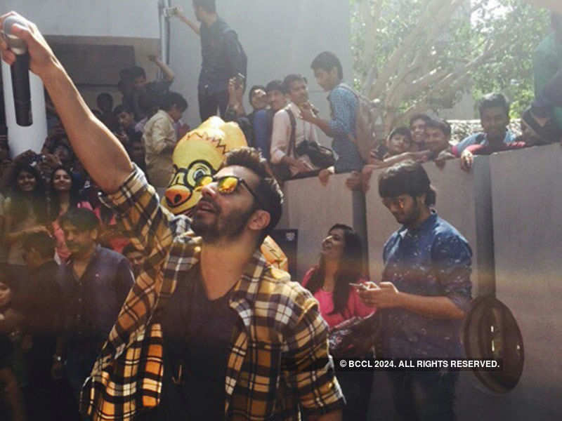 Varun Dhawan's selfie moment with students