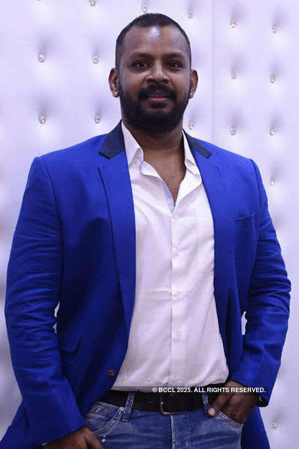 Essensuals salon launch