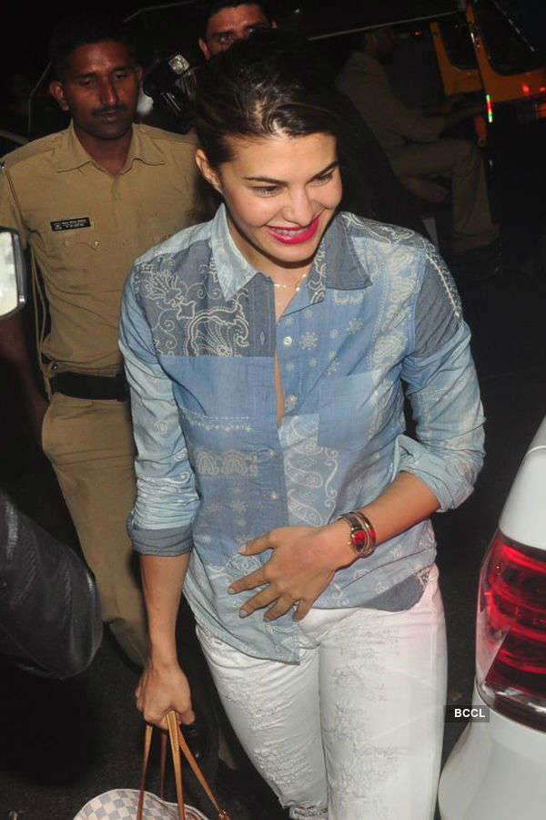 Jacqueline Fernandez During Zoya Akhtar's Birthday Celebration, In ...