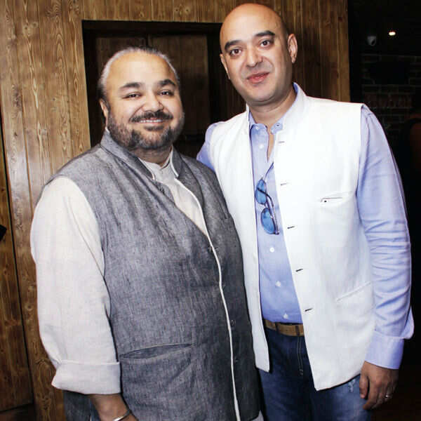 Smokey&rsquo;s BBQ & Grill's anniv. party