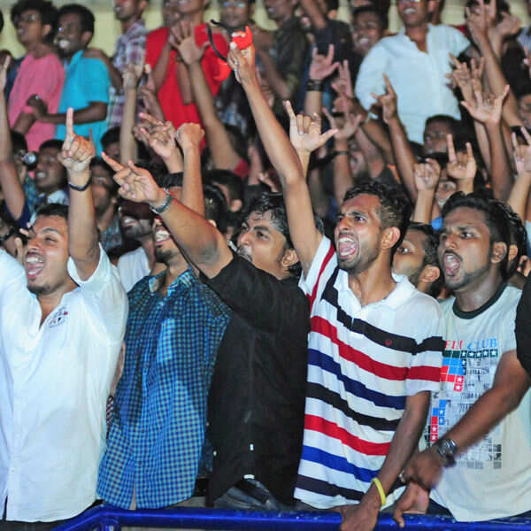 Naresh Iyer performs at Crossroads '15
