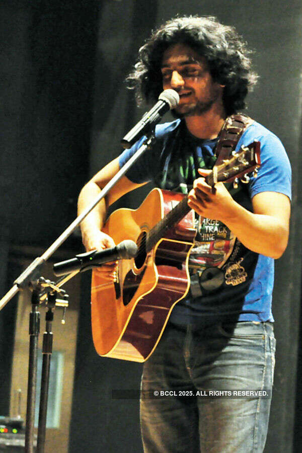 Girls have a blasting time