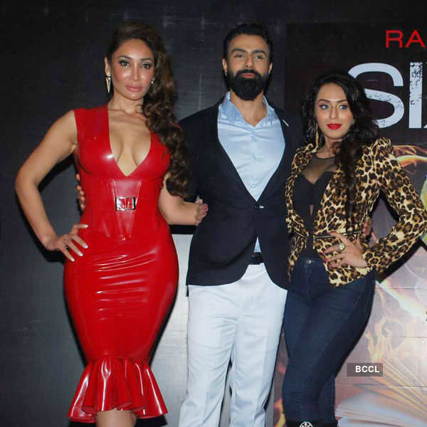 Six-X: Mahurat