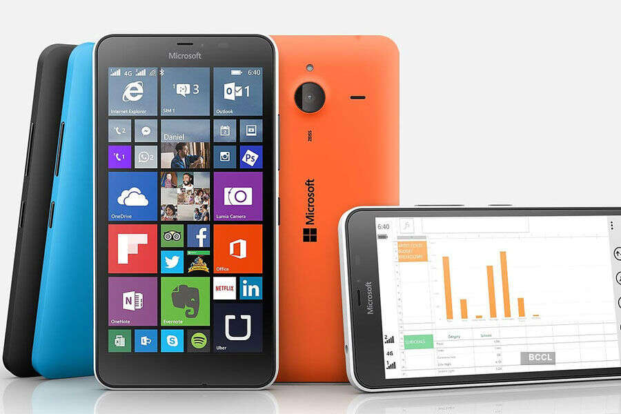 Microsoft unveils Lumia 640, 640 XL smartphones