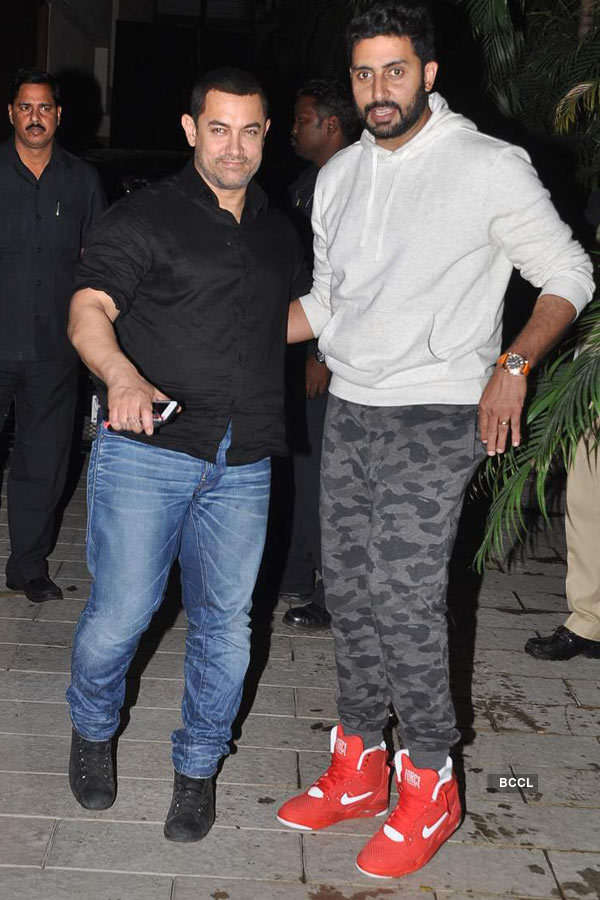 Celebs @ Big B's party