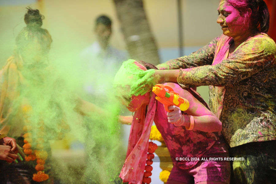 Vineet Jain's Holi Party '15 - Candid Pics