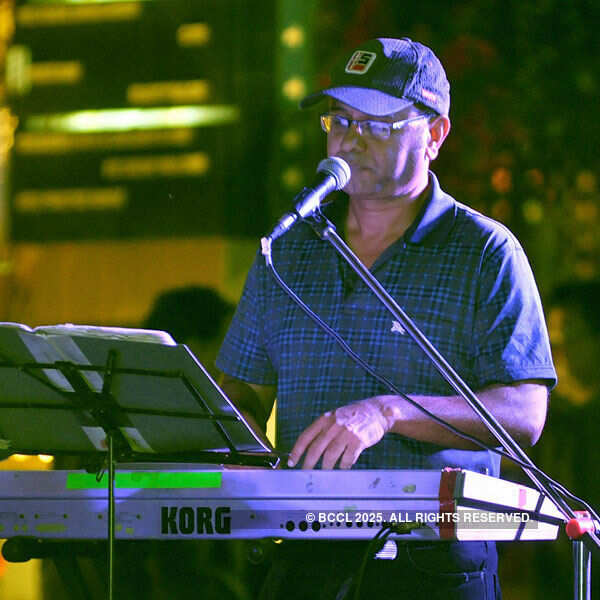 Skinny Alley performs @ Tolly Club