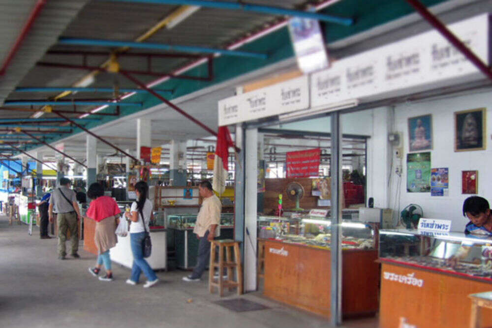 8. Thippanet Amulet Market