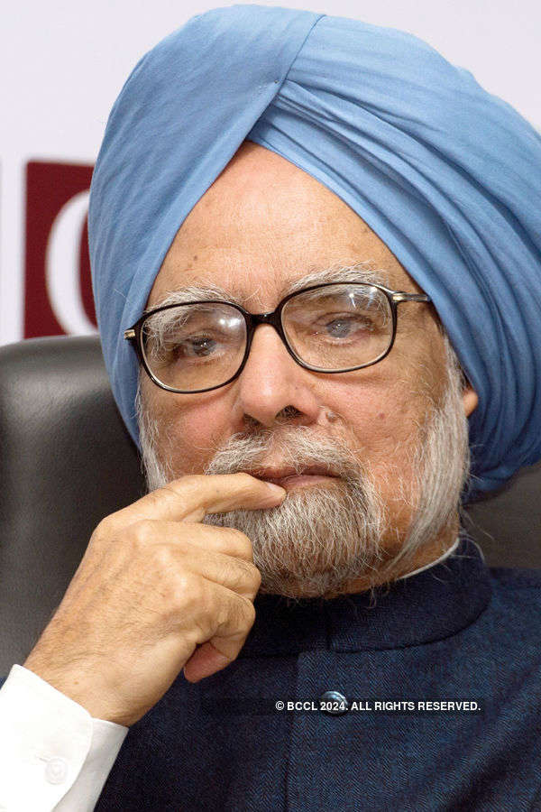 Manmohan Singh summoned as accused in coal scam