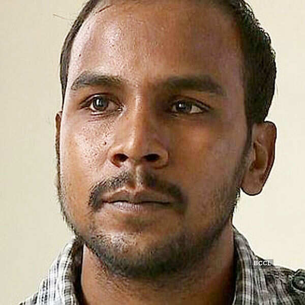 Activist shows banned Nirbhaya film in Delhi slum