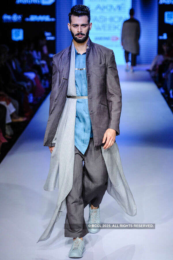 LFW '15: Day 3: Antar Agni