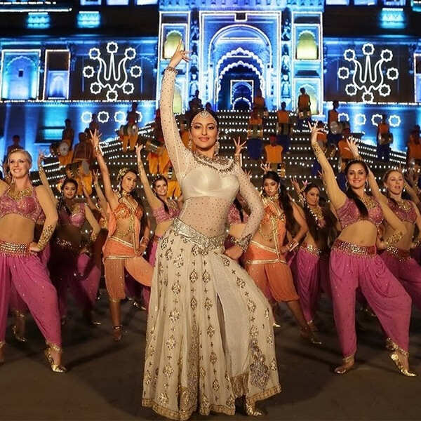 the most expensive costume in the world