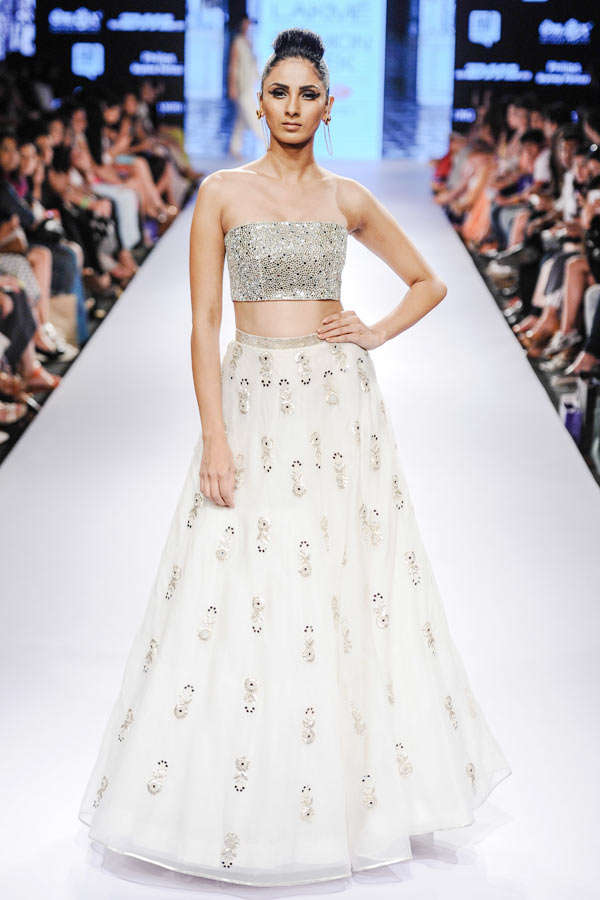 LFW '15: Day 5: Payal Singhal