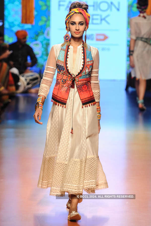 LFW '15: Day 6: Tarun Tahiliani