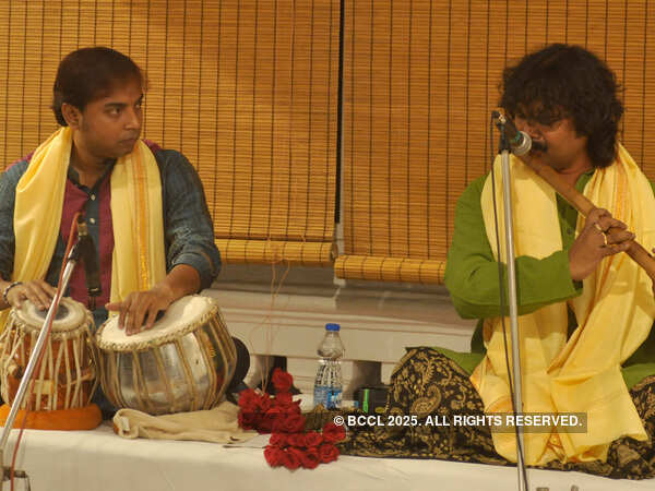 Live In Studio at Paul Mansion