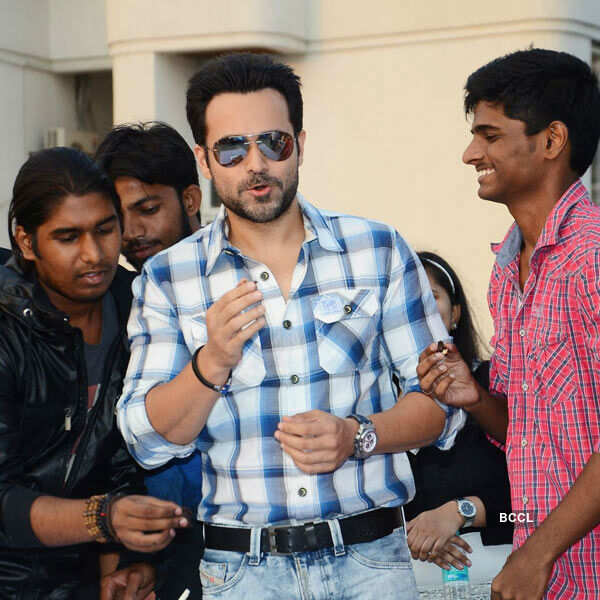 Emraan celebrates b'day with media