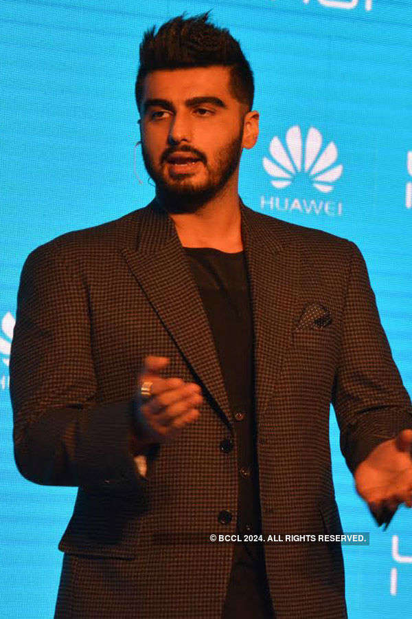 Arjun Kapoor launches smartphone