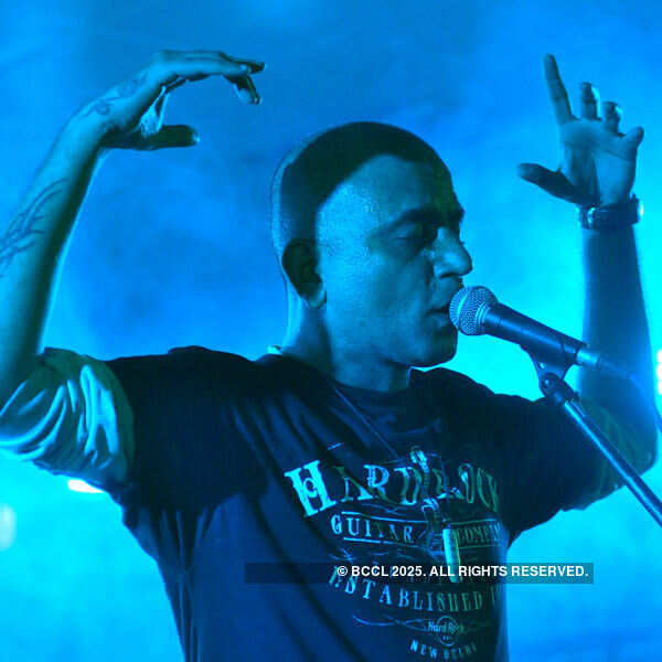 Parikrama performs @ Jadavpur University